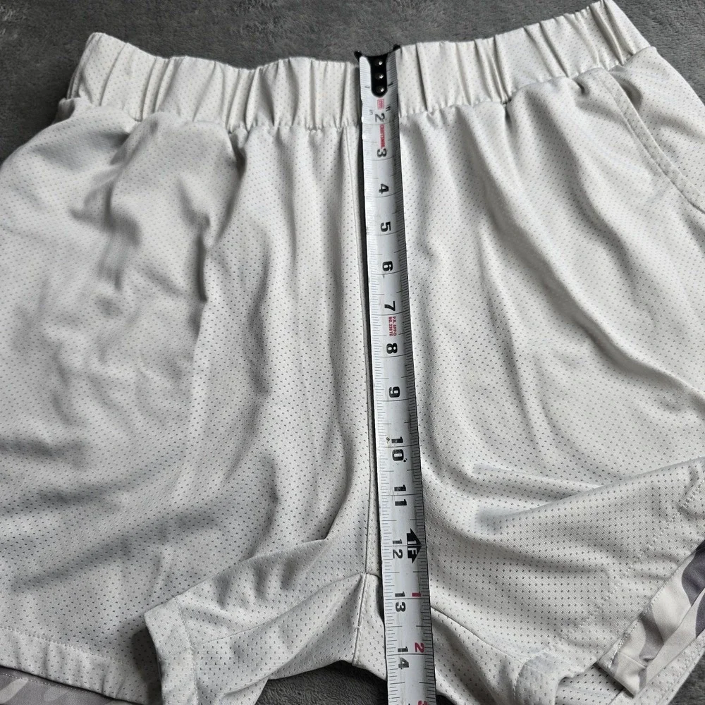 Youngla Activewear Shorts Mens XXL White Gray Compression Drawstring 4.5